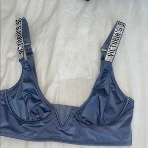 32B Victoria’s Secret blue sequin unlined bra